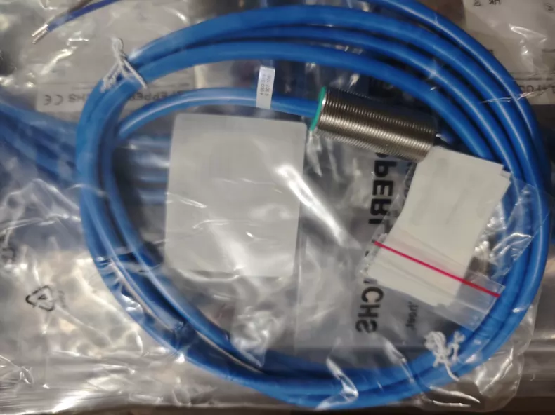 Pepperl+Fuchs Proximity Sensor NJ5-18GK-N thumbnail
