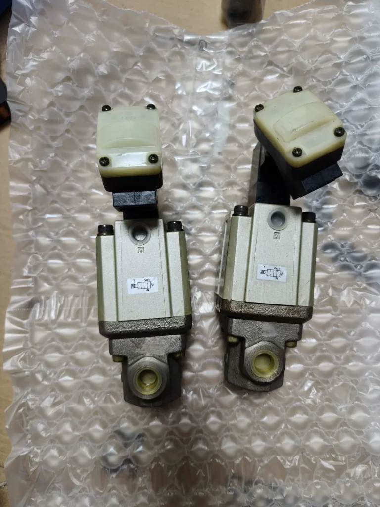 CKD Solenoid Valve CVS22-10A-70-03RSB-3 thumbnail