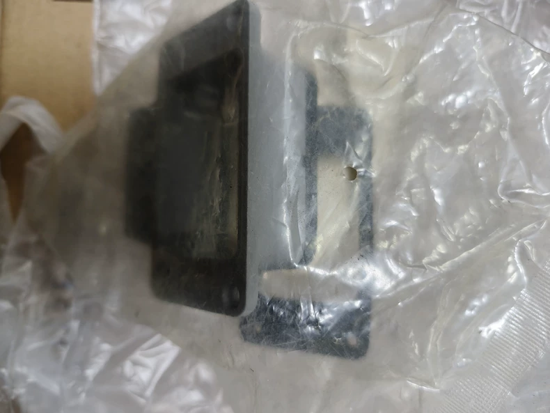 HARTING Heavy-Duty Connector Housing 09300060301 thumbnail