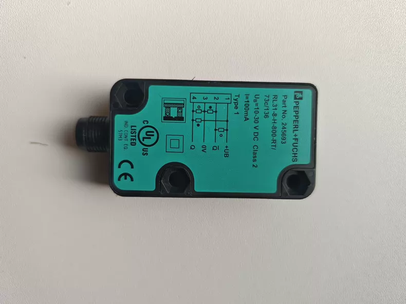 Pepperl+Fuchs Photoelectric Sensor RL31-8-H-800-RT/73C/136 thumbnail
