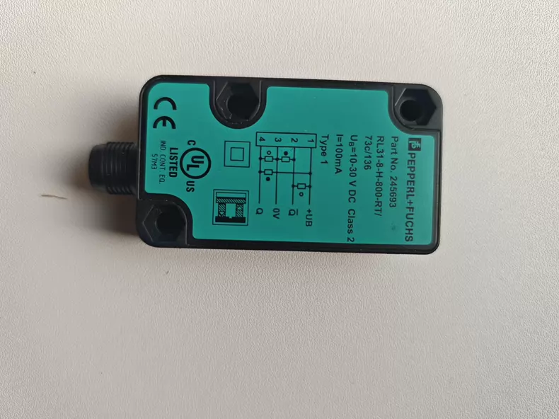 Pepperl+Fuchs Photoelectric Sensor RL31-8-H-800-RT/73C/136 thumbnail