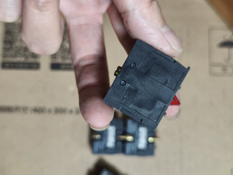 IMCOR Pushbutton Contact Module ZB2-BE102C thumbnail