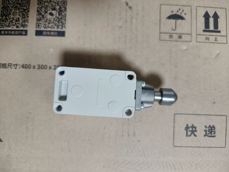 Azbil Limit Switch 2LS-J6K thumbnail