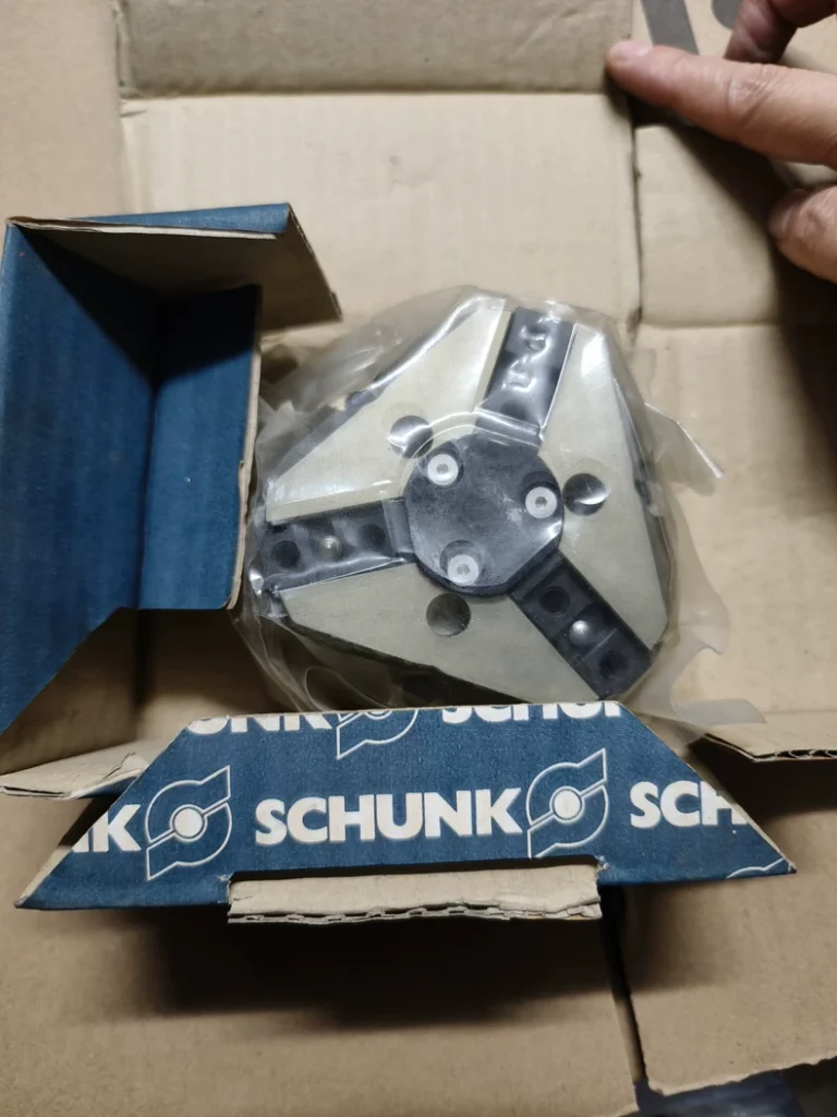 SCHUNK Pneumatic Gripper PZN 80/2 / 0300411 thumbnail