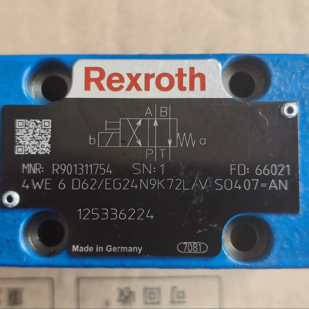 Bosch Rexroth Valve 4WE6D62/EG24N9K72L/V thumbnail