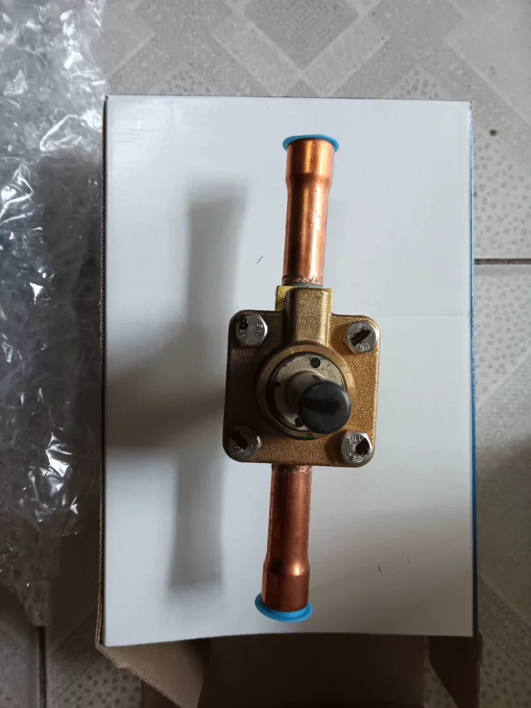 Emerson Solenoid Valve 240RA 8T5T PCN 04084 thumbnail