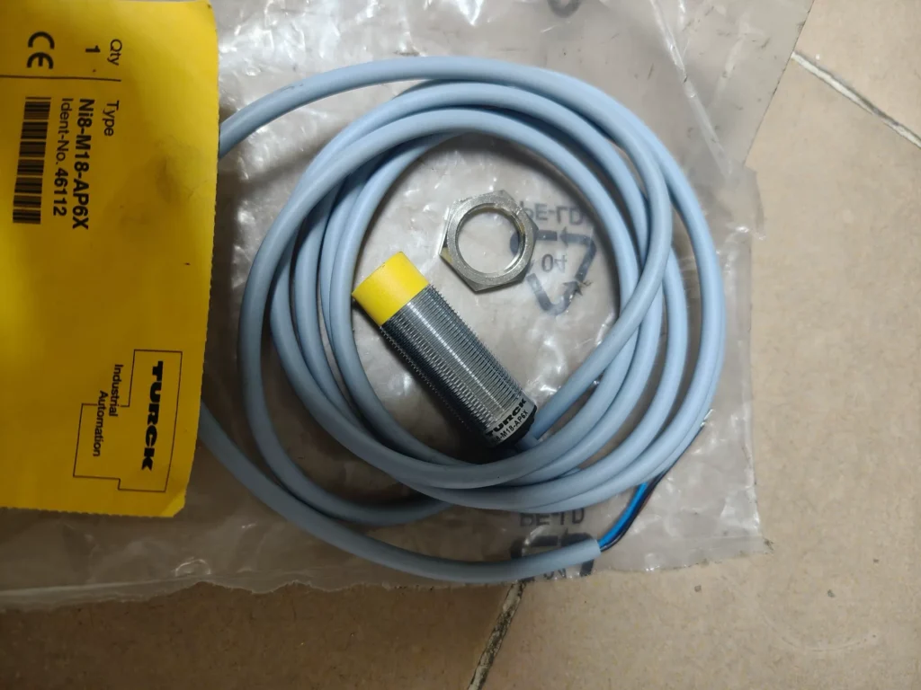 Turck Proximity Sensor ni8-m18-ap6x thumbnail