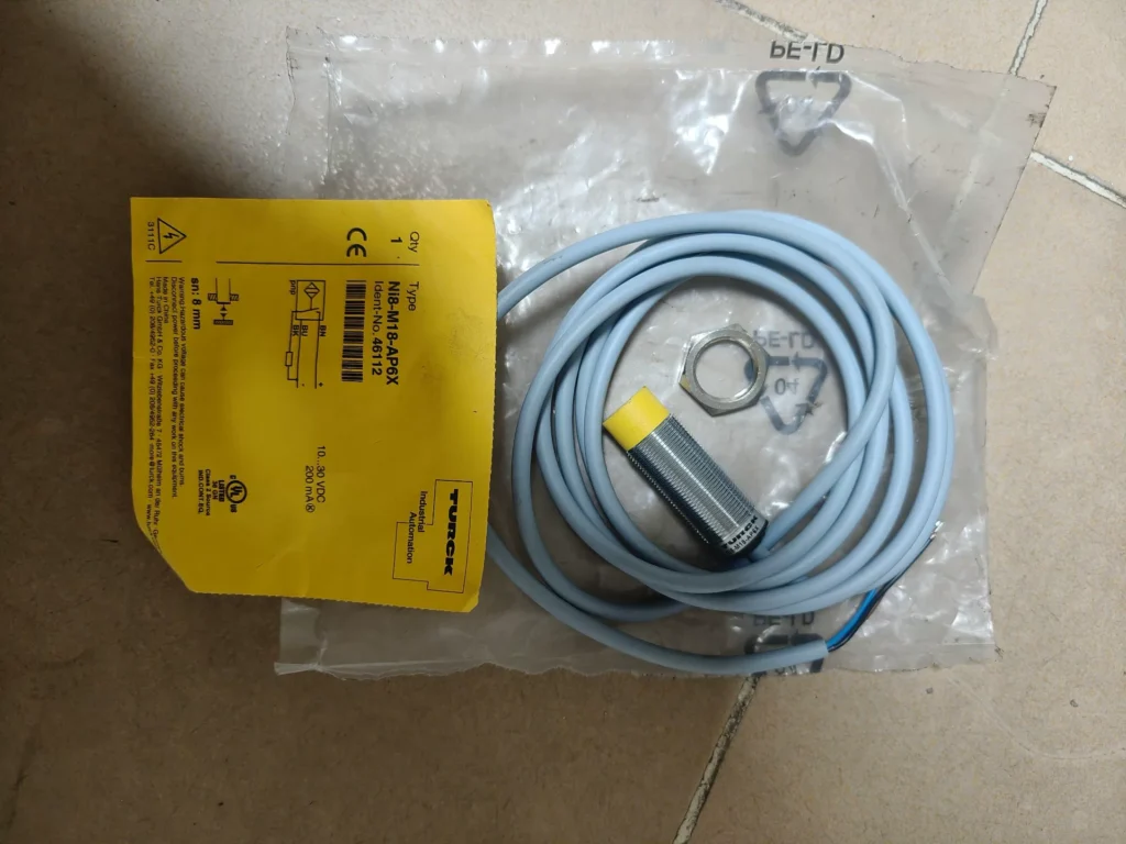 Turck Proximity Sensor ni8-m18-ap6x thumbnail