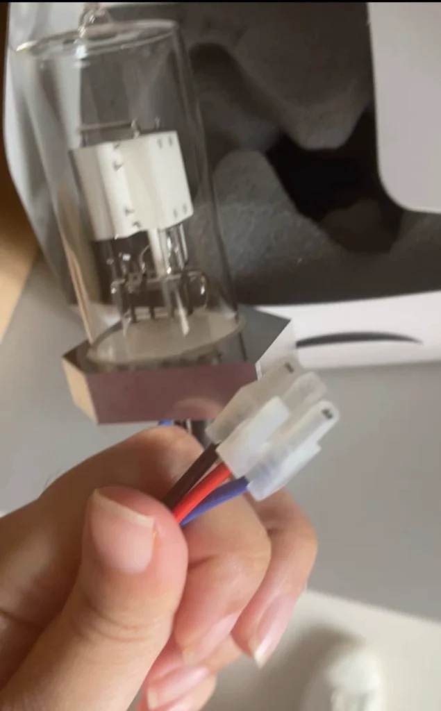 Hamamatsu Photonics Deuterium Lamp L6310-53 thumbnail