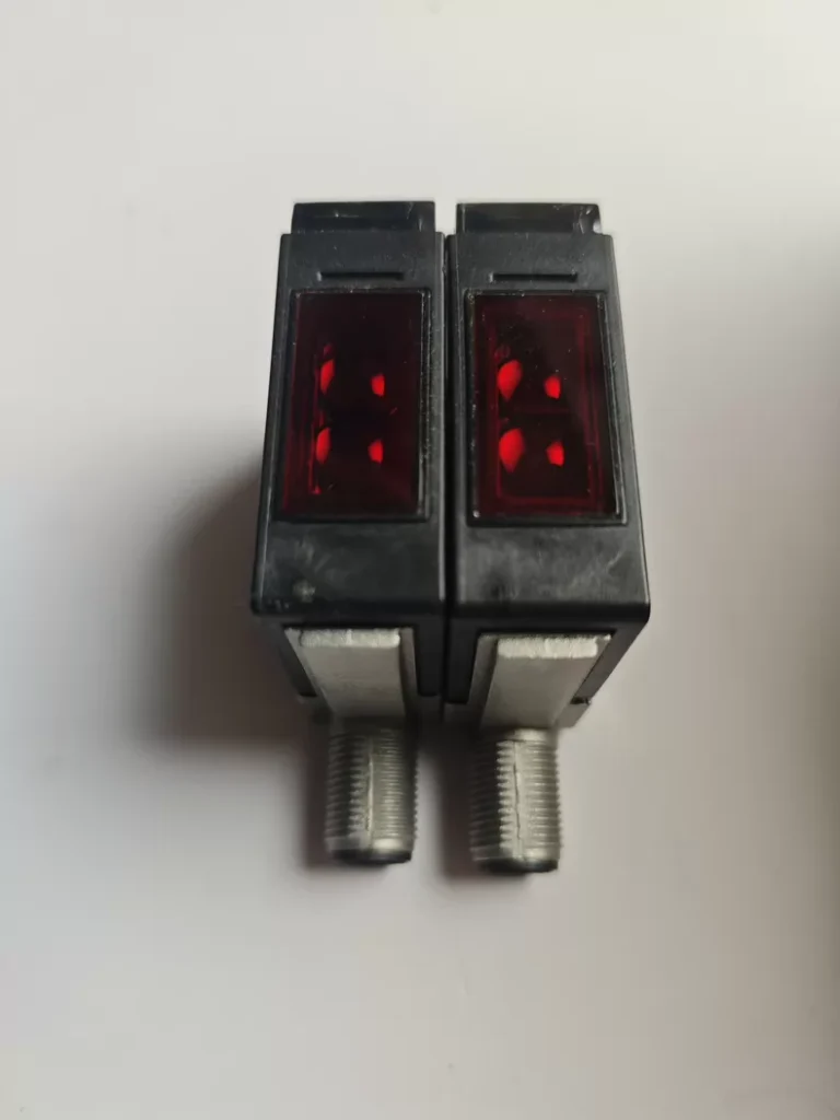 Pepperl+Fuchs Photoelectric Sensor M11/MV11/47/76A/112