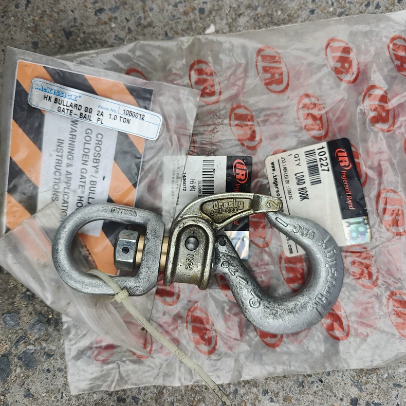 Ingersoll Rand Pneumatic Hoist Hook 10227 thumbnail