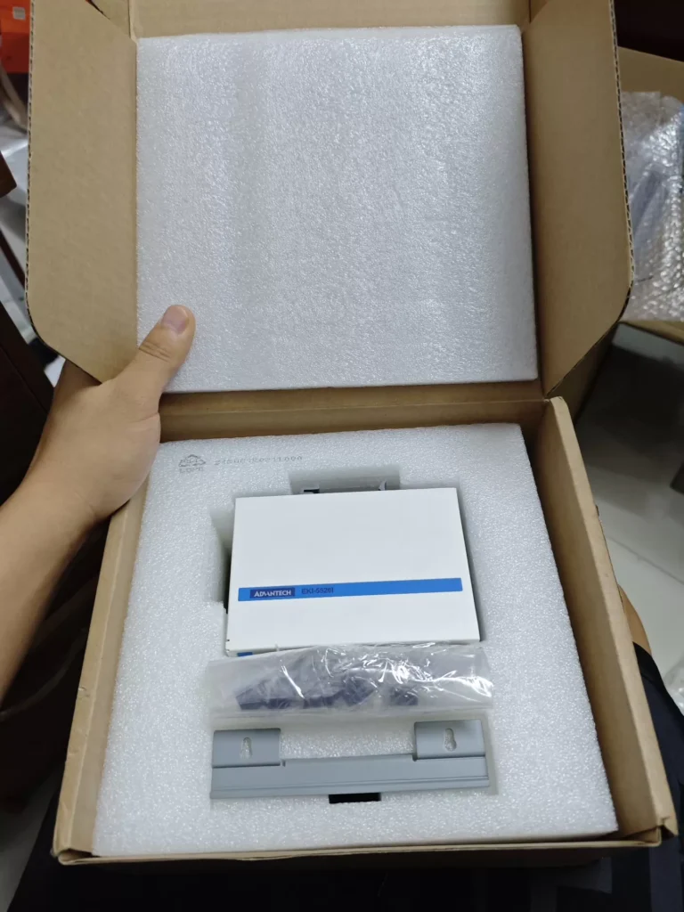 Advantech EKI-5526I Managed Ethernet Switch