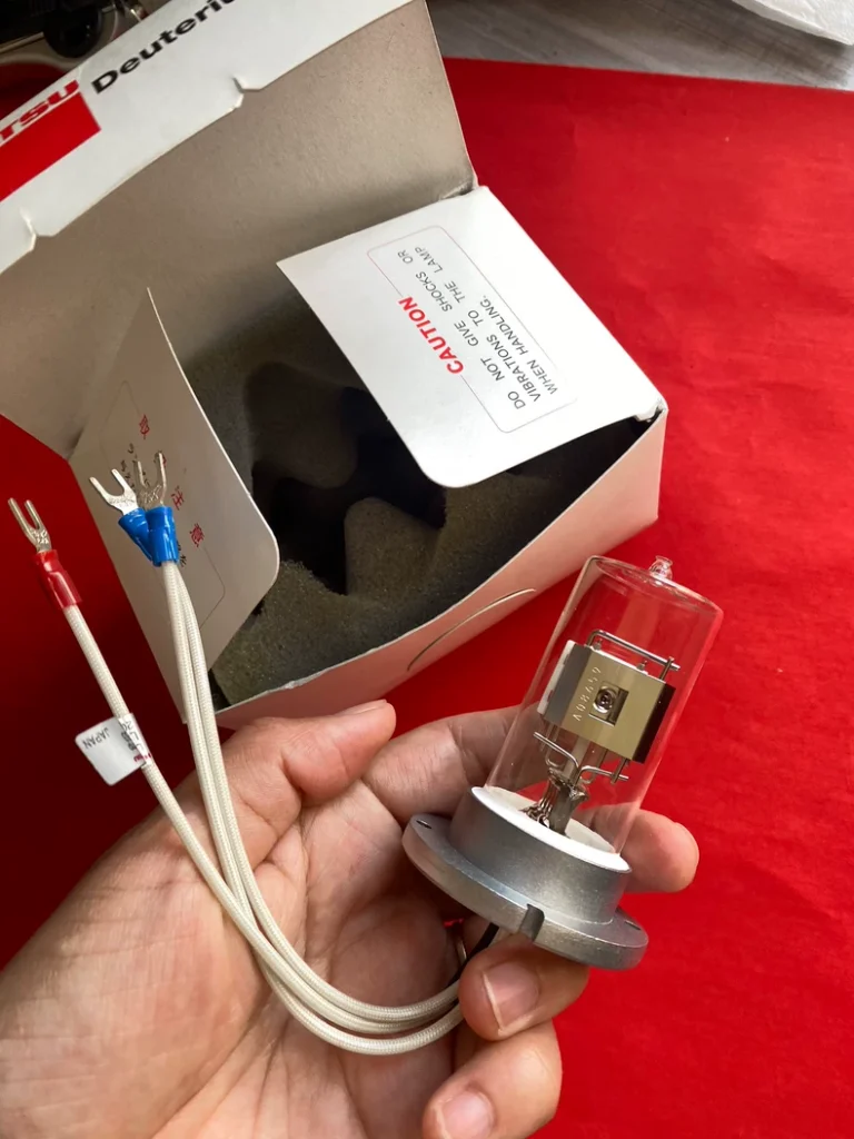 Hamamatsu Photonics Deuterium Lamp L6302-53 thumbnail