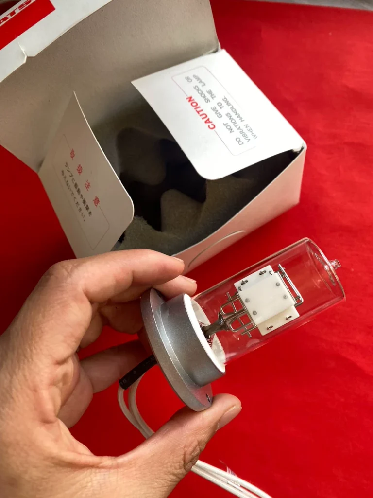 Hamamatsu Photonics Deuterium Lamp L6302-53 thumbnail