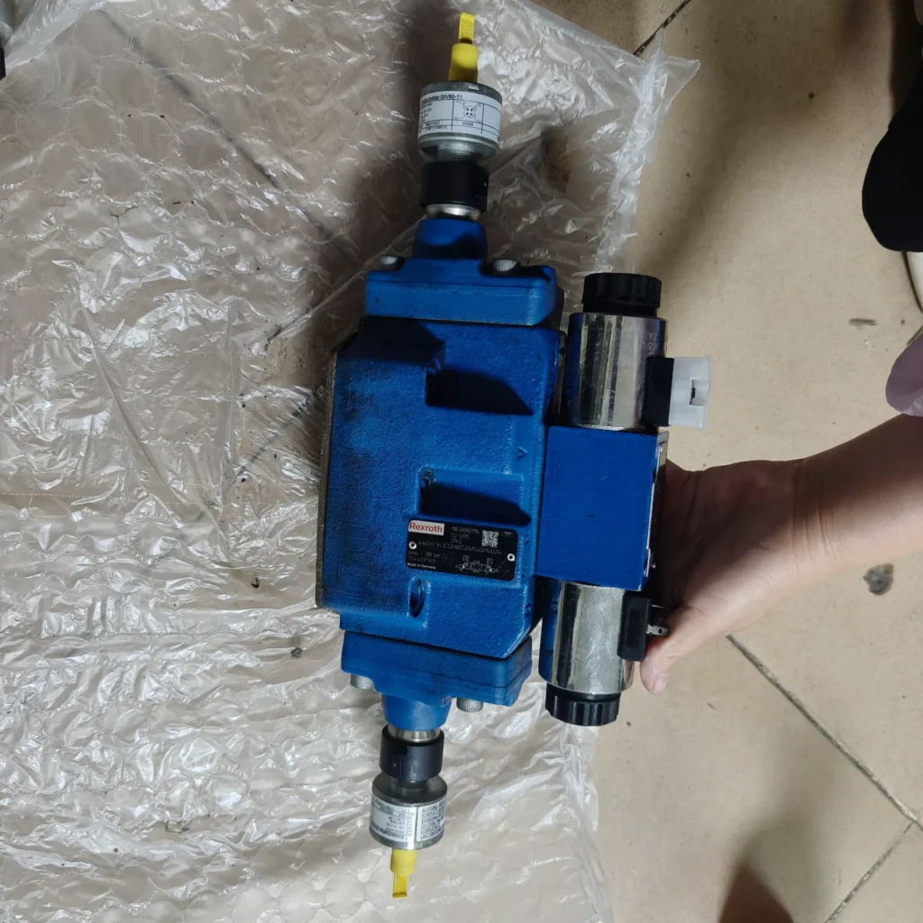 Bosch Rexroth Valve R900927794 thumbnail