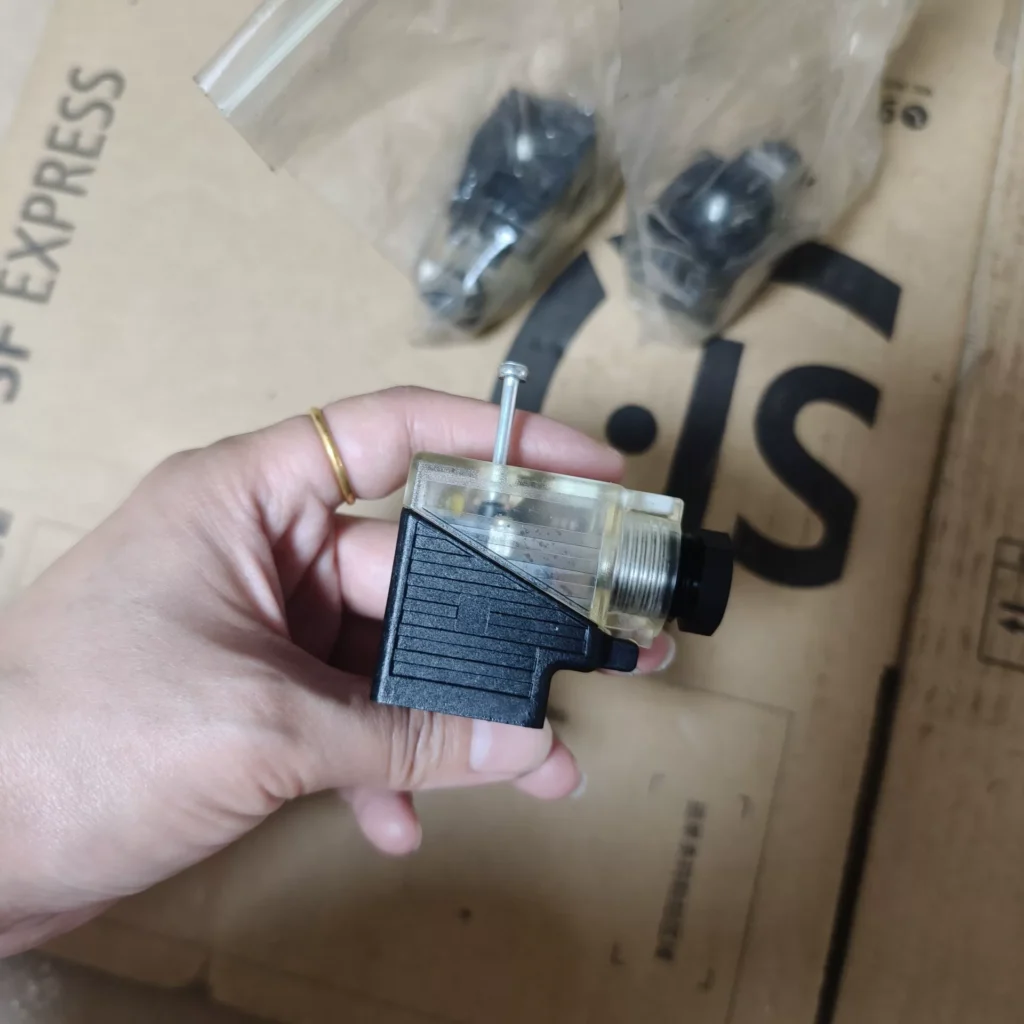 Bosch Rexroth Valve R901017026 thumbnail