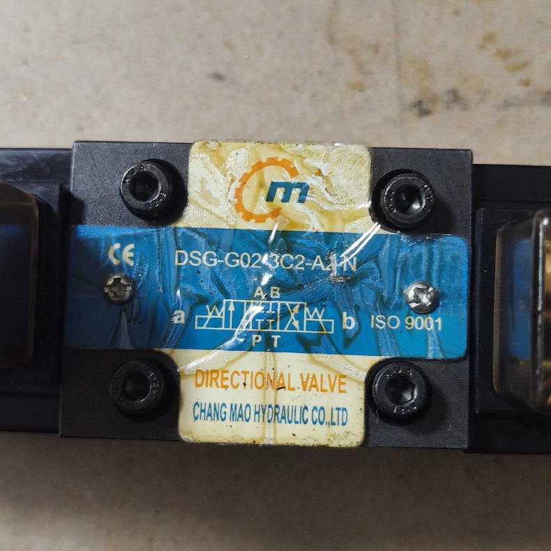 CHANGMAO Solenoid Directional Valve DSG-G02-3C2-A2 thumbnail