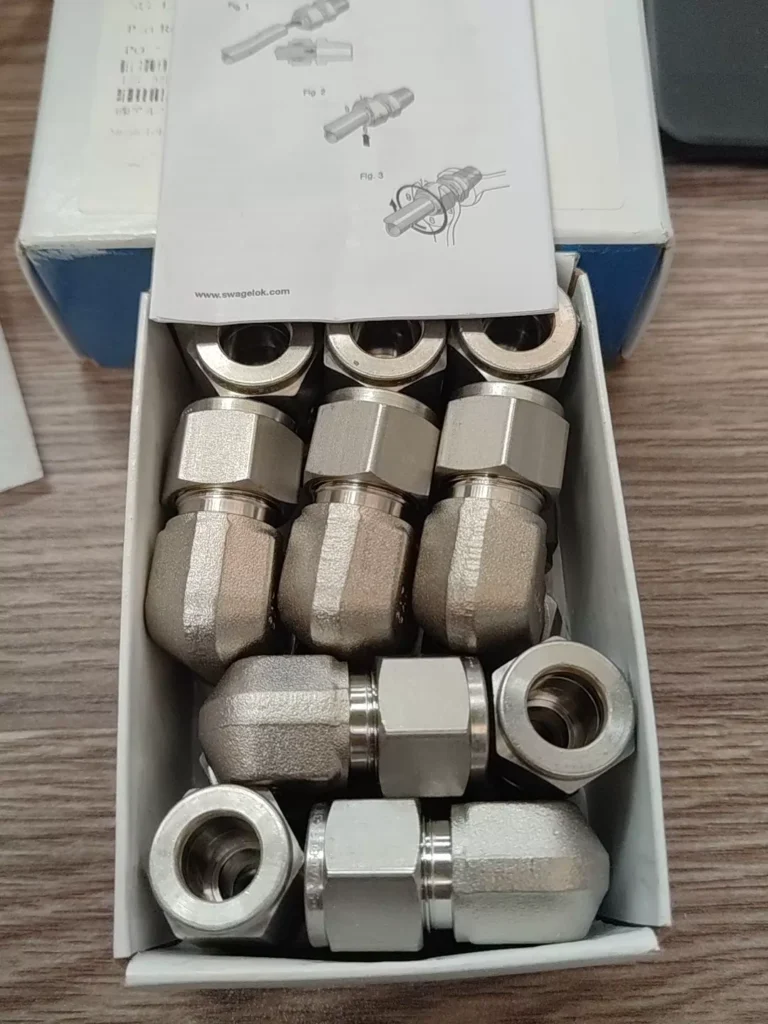 Swagelok SS-810-9 Tube Fitting thumbnail