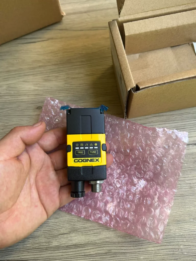 Cognex DM262X Industrial Camera