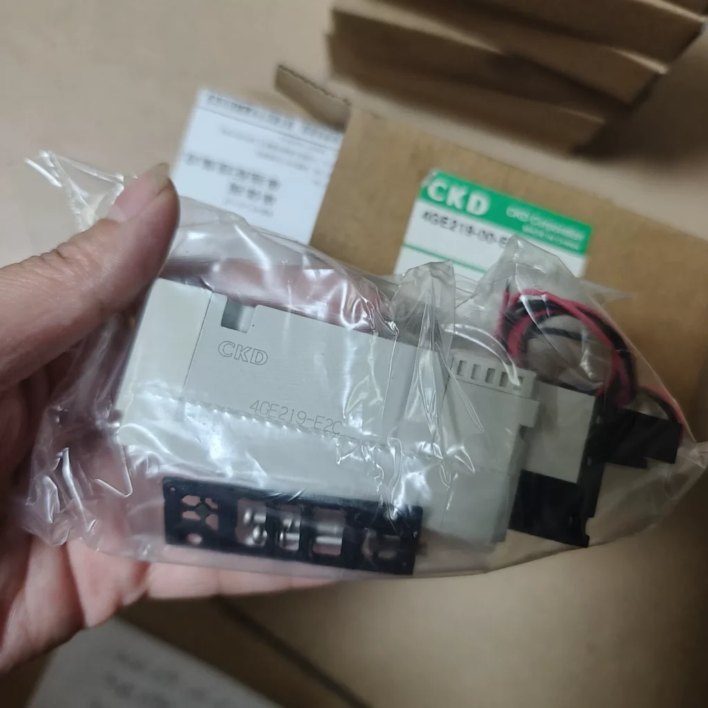 CKD Valve 4GE219-00-E2C-3 thumbnail