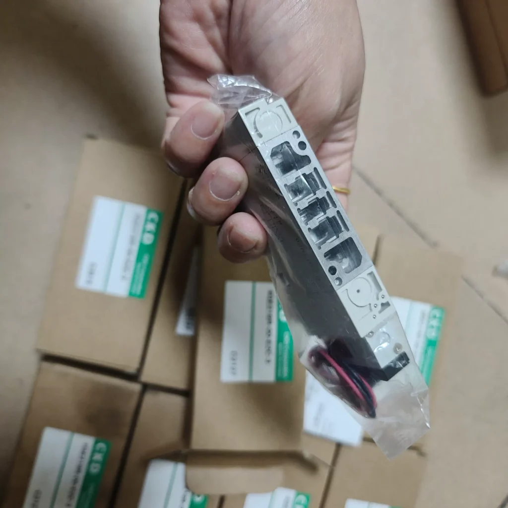 CKD Valve 4GE219R-00-E2C-3 thumbnail