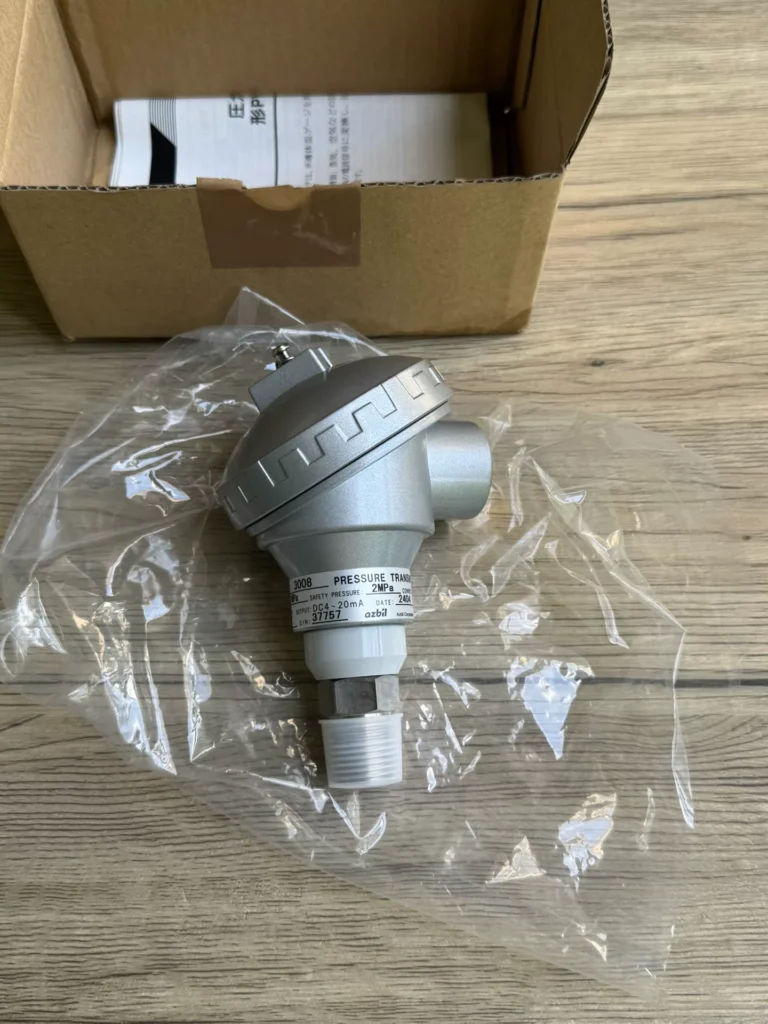 Azbil PY7100A3008 Pressure Sensor thumbnail