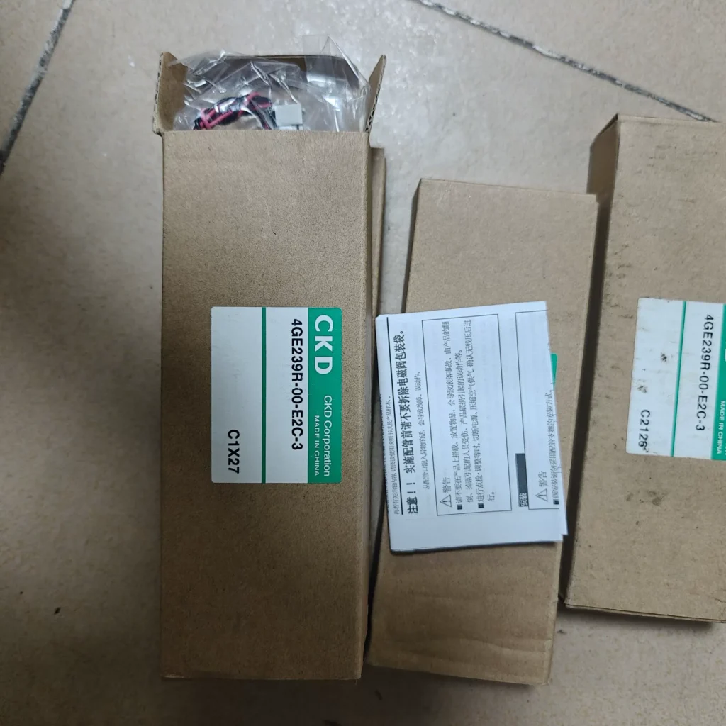 CKD Valve 4GE239R-00-E2C-3 thumbnail