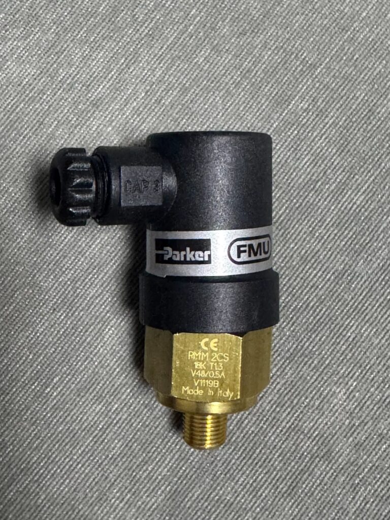 Parker UT11035 Switch thumbnail