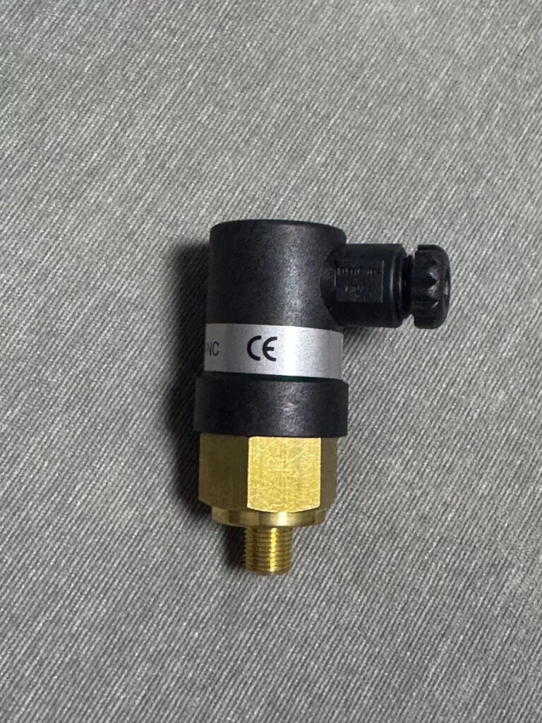 Parker UT11035 Switch thumbnail