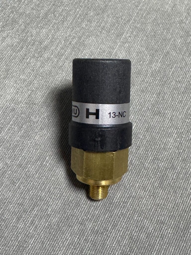 Parker UT11035 Switch thumbnail