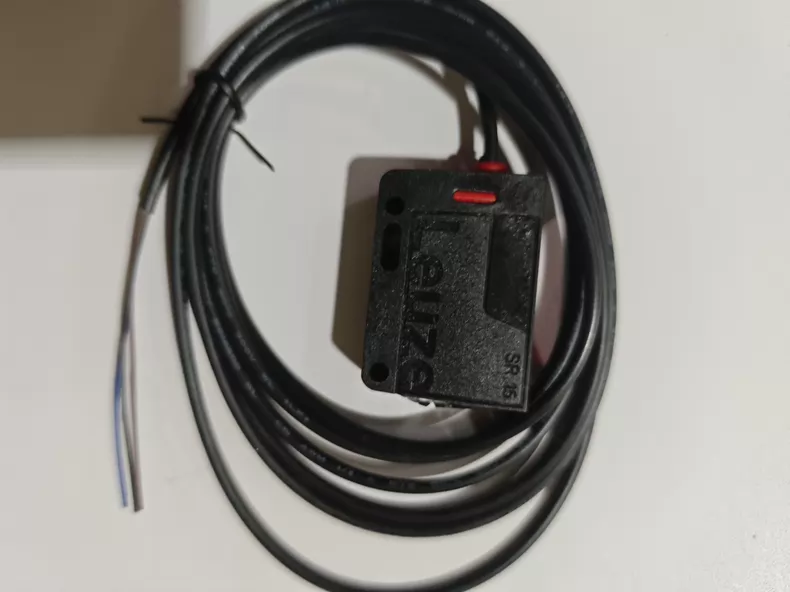 Leuze electronic Photoelectric Sensor HT15/4 thumbnail
