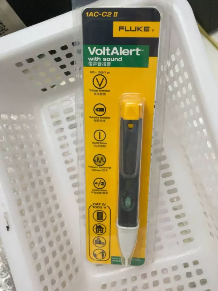 Fluke 1ac-c2 Voltage Detector thumbnail