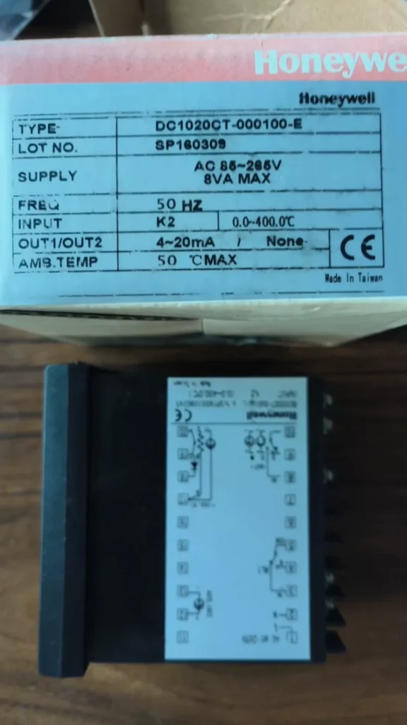 Honeywell DC1020CT-000100-E Controller