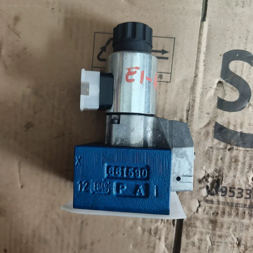 Bosch Rexroth Valve R900088708 thumbnail