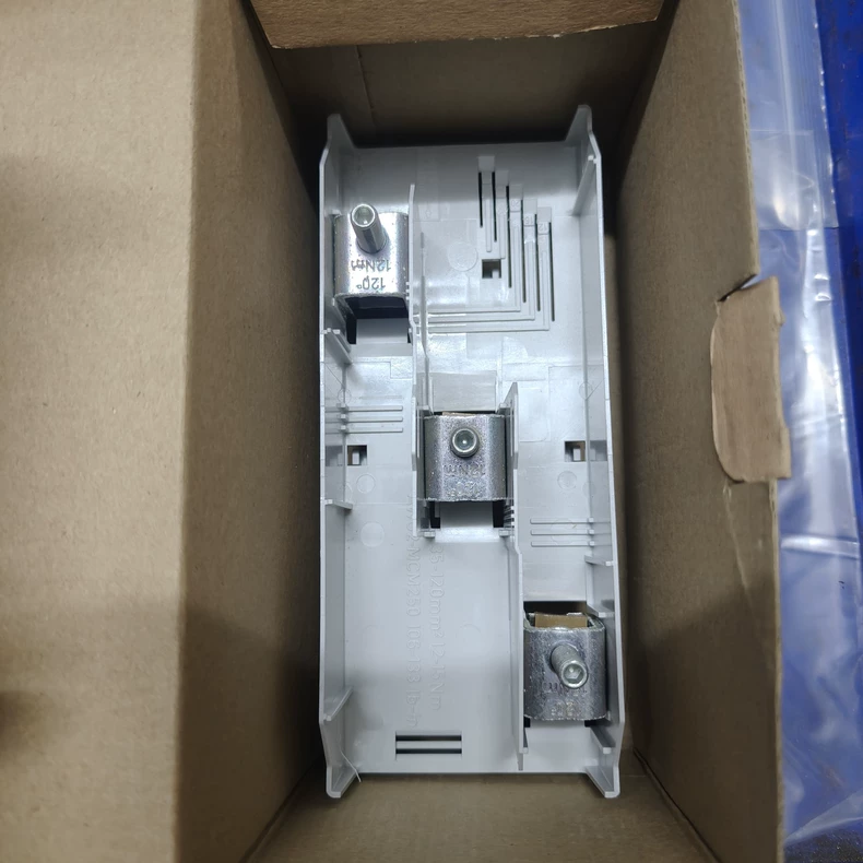 Wöhner Busbar Connection Adapter 01243 / 243-L thumbnail