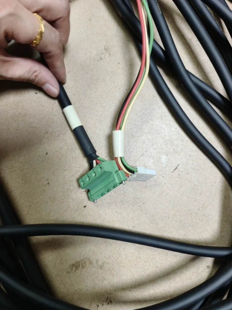 Daiden K.K. Robot Cable E91337-M thumbnail
