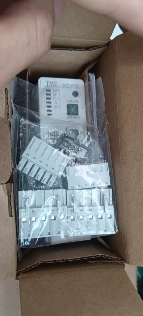 Autonics TM2-22CE Temperature Controller