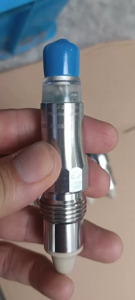 Baumer LBFS-01S11.C/+ Level Switch thumbnail