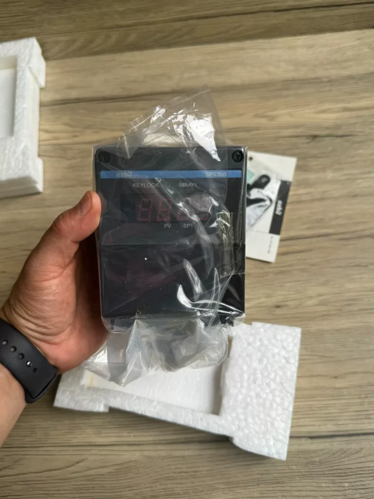 Azbil SPS300A204A100 Pressure Sensor thumbnail