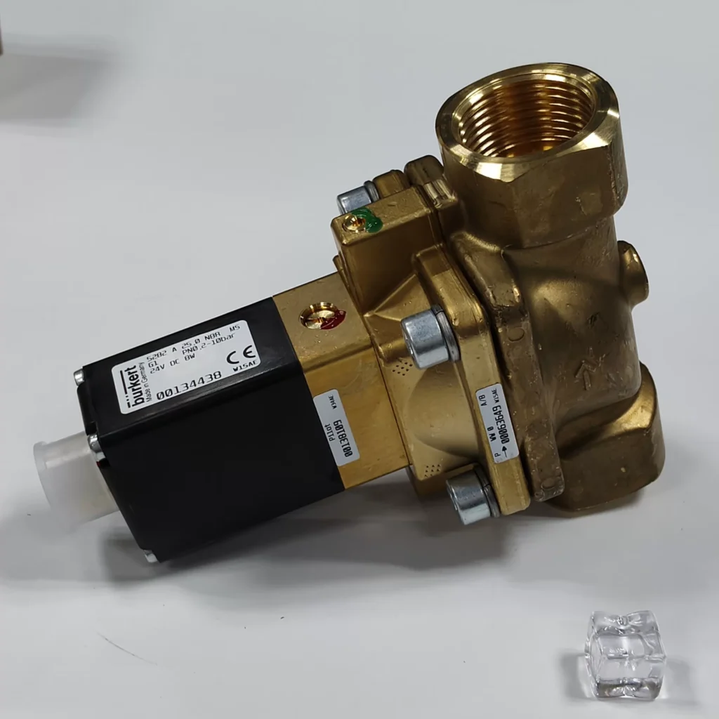 Burkert 5282 Solenoid Valve
