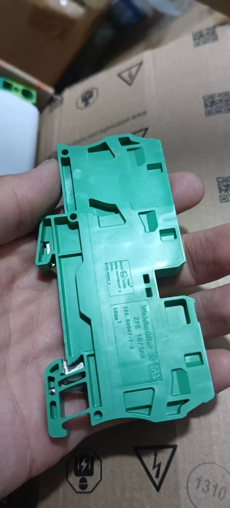 Weidmuller ZPE 10/3AN Terminal Block thumbnail