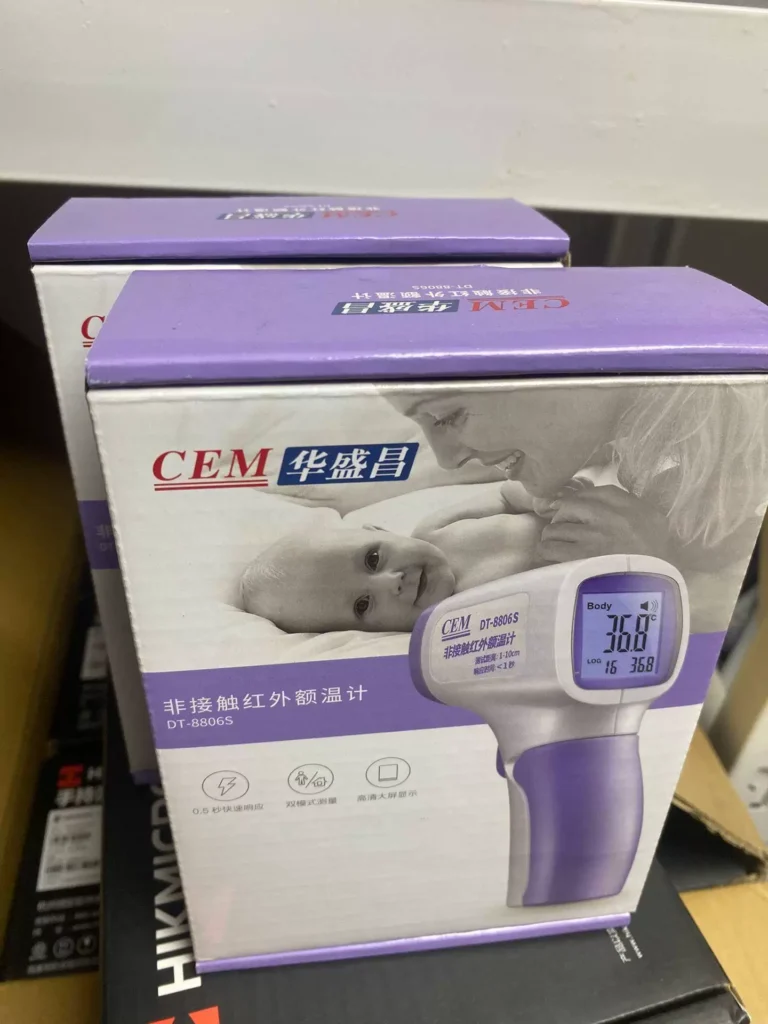 CEM DT-8806S Forehead Thermometer thumbnail