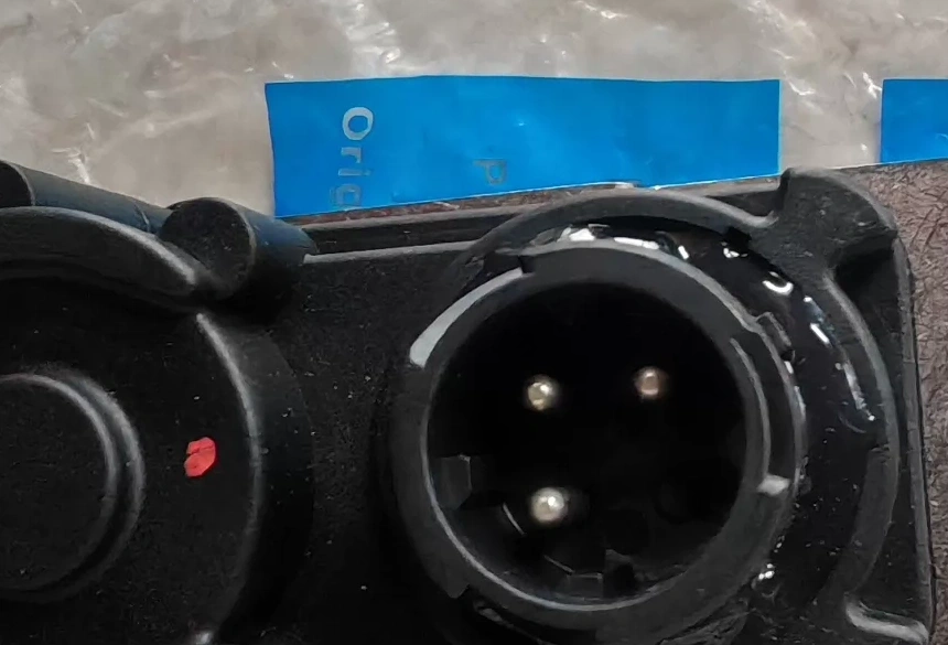 Atlas Copco 1089962504 Solenoid Valve thumbnail