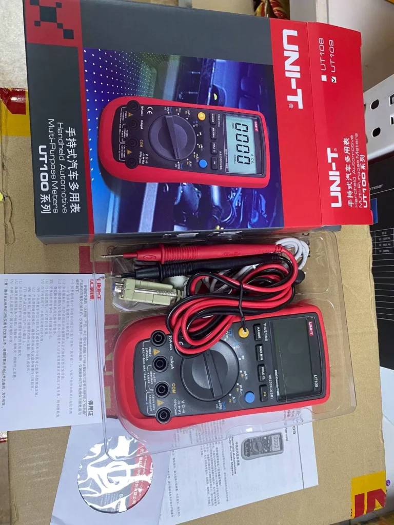 UNI-T UT109 Automotive Multimeter