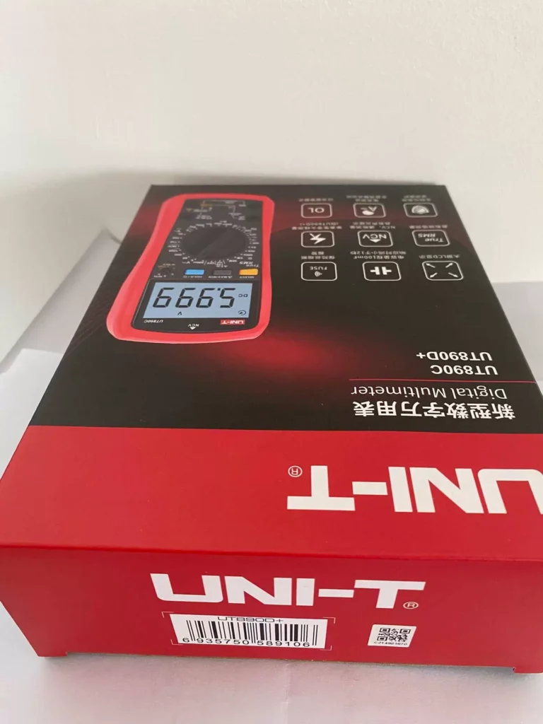 UNI-T UT890D+ Digital Multimeter thumbnail