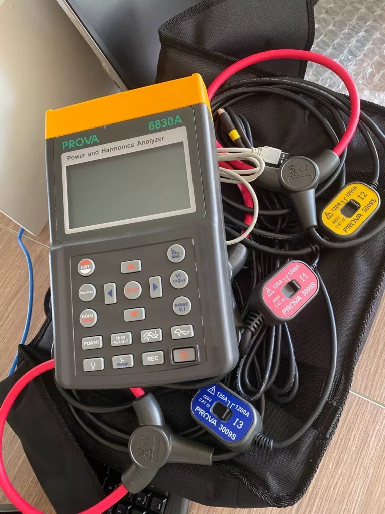 PROVA PROVA-6830A+3009S(1200A) Power Analyzer thumbnail