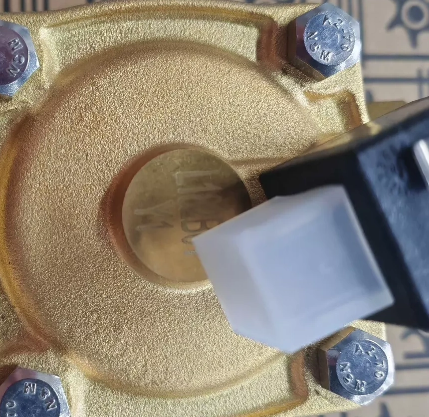 Atlas Copco 1089064116 Solenoid Valve thumbnail