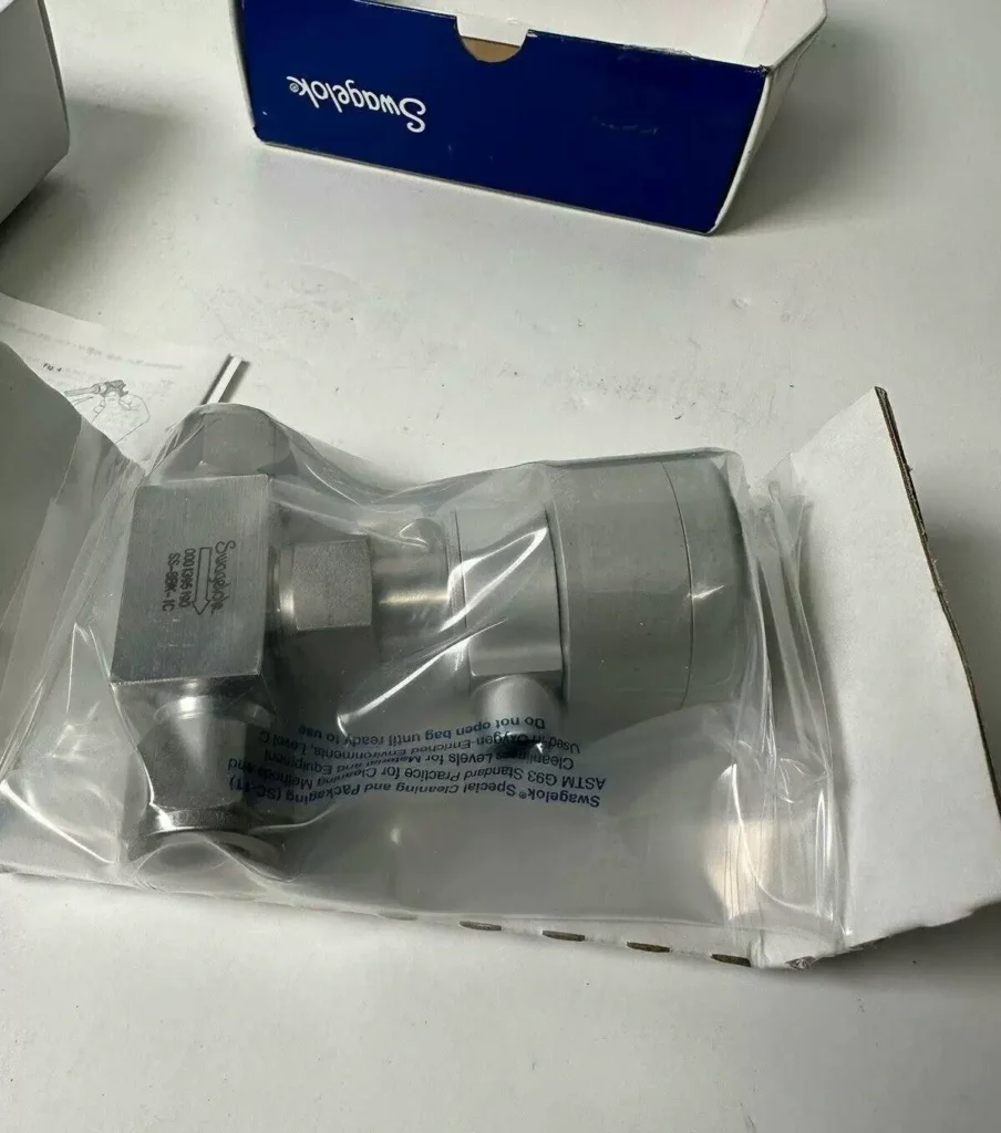 Swagelok SS-8BK-1C Valve