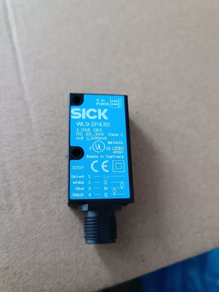 SICK WL9-2P430 Photoelectric Sensor thumbnail