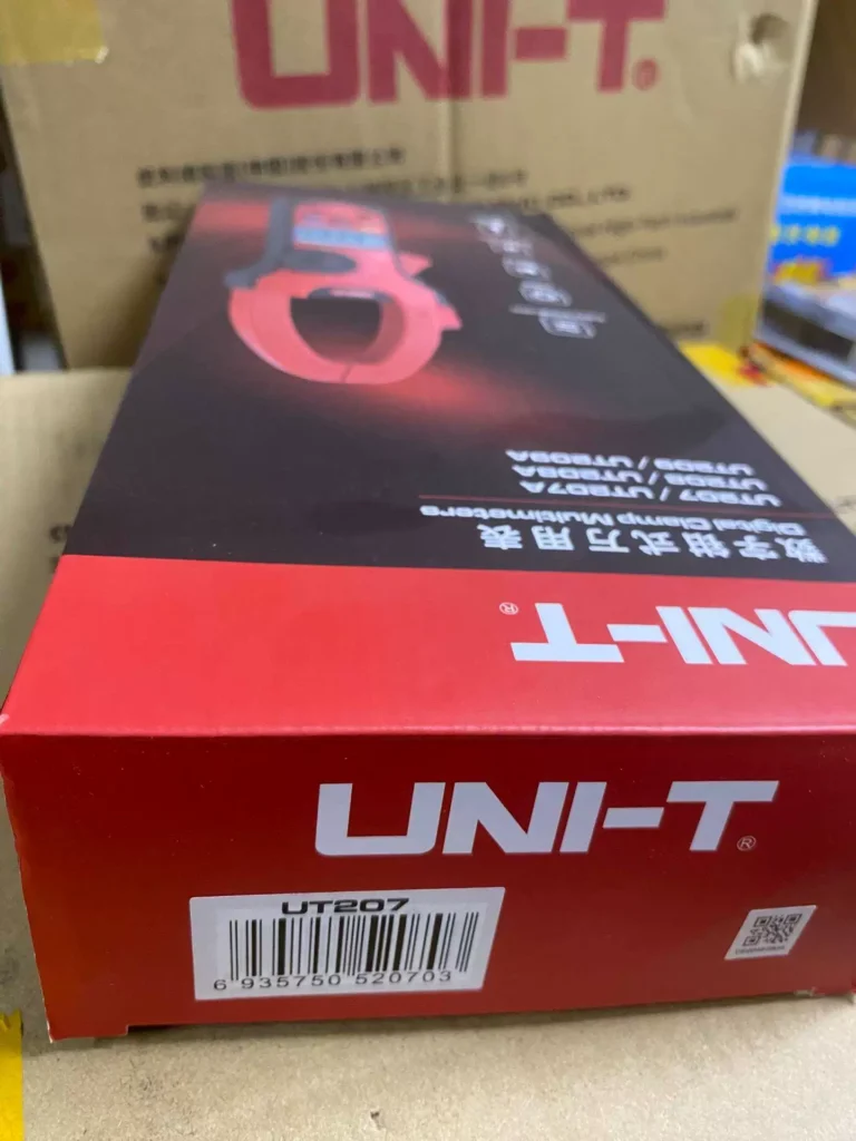 UNI-T UT207 Digital Clamp Meter